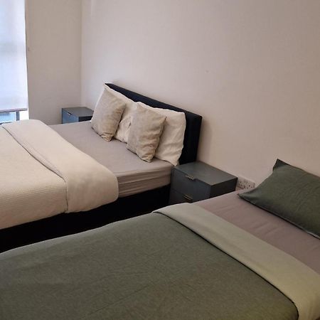 Modern-New Build Apartment In Birmingham Eksteriør billede