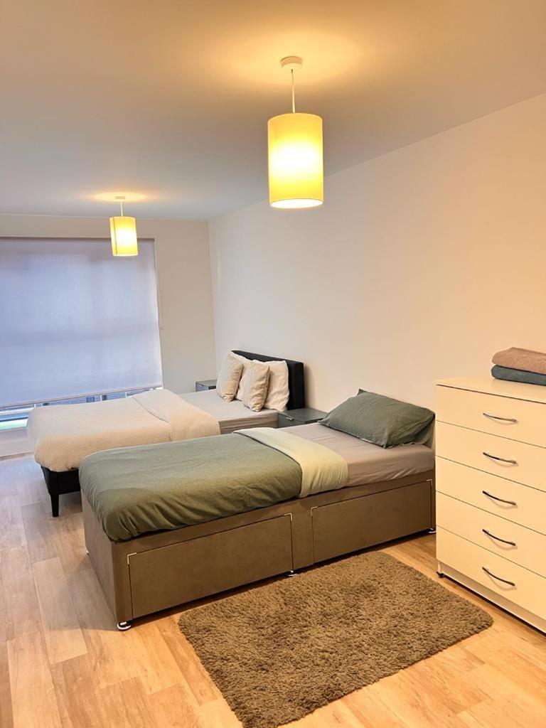 Modern-New Build Apartment In Birmingham Eksteriør billede